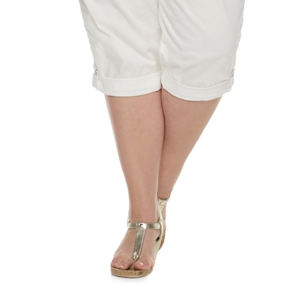 EVRI Pants & Jumpsuits Plus Size Evri Utility Capri Pants Poshmark